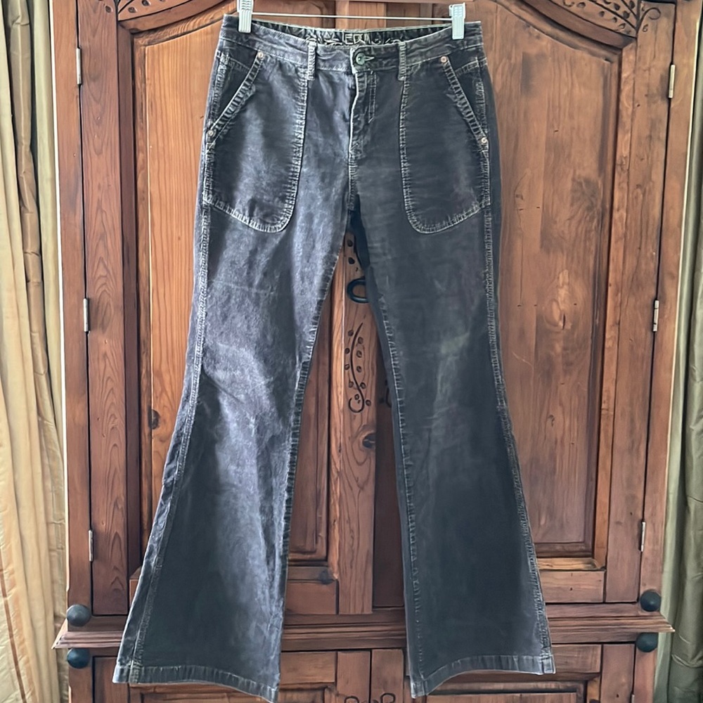 EUC EDUN BROWN BOOTCUT CORDUROY PANTS.SIZE 30.